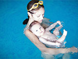 Babyschwimmen von 6 bis 12 Monaten (6 x 30 min)